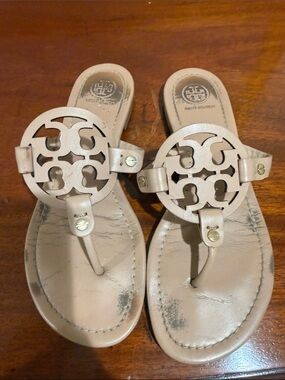 Tory Burch Beige Leather Miller Thong Sandals in Light Sand Size 7.5